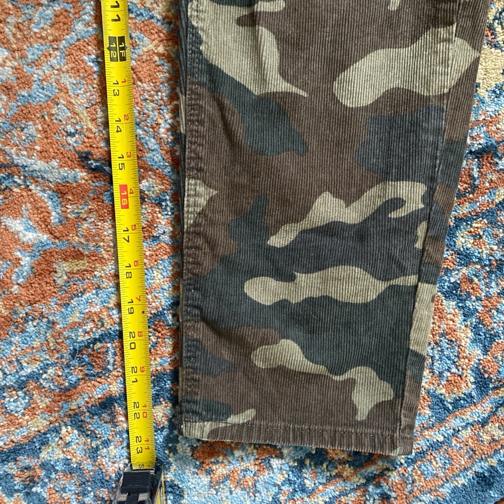 American Eagle Camo Corduroy Pants - Picture 6 of 6